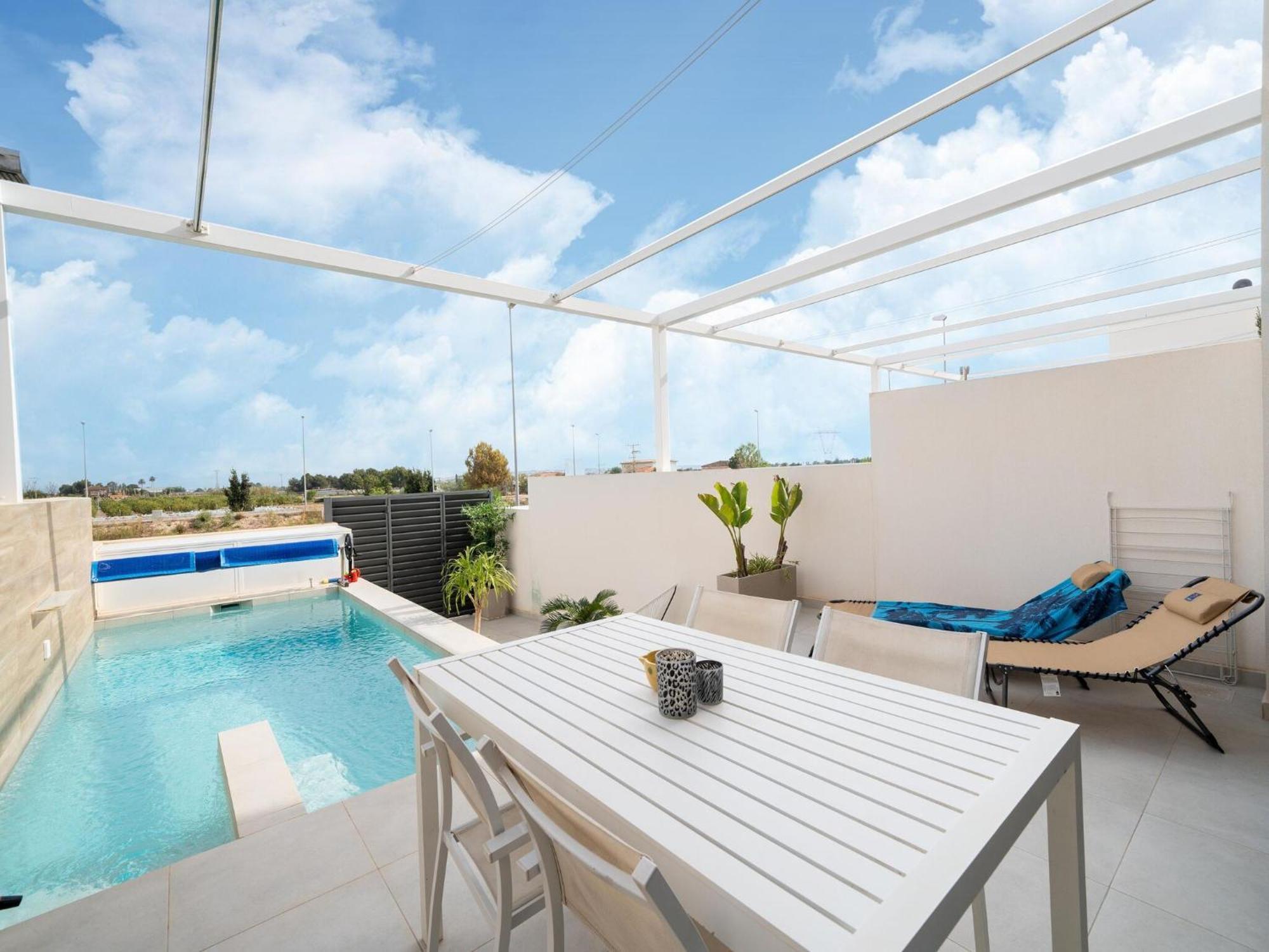 Villa With Private Pool And Whirlpool
